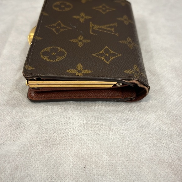 Louis Vuitton Monogram Canvas Portfolio Kiss-Lock Snap Coin Cash Card Wallet - Picture 3 of 9
